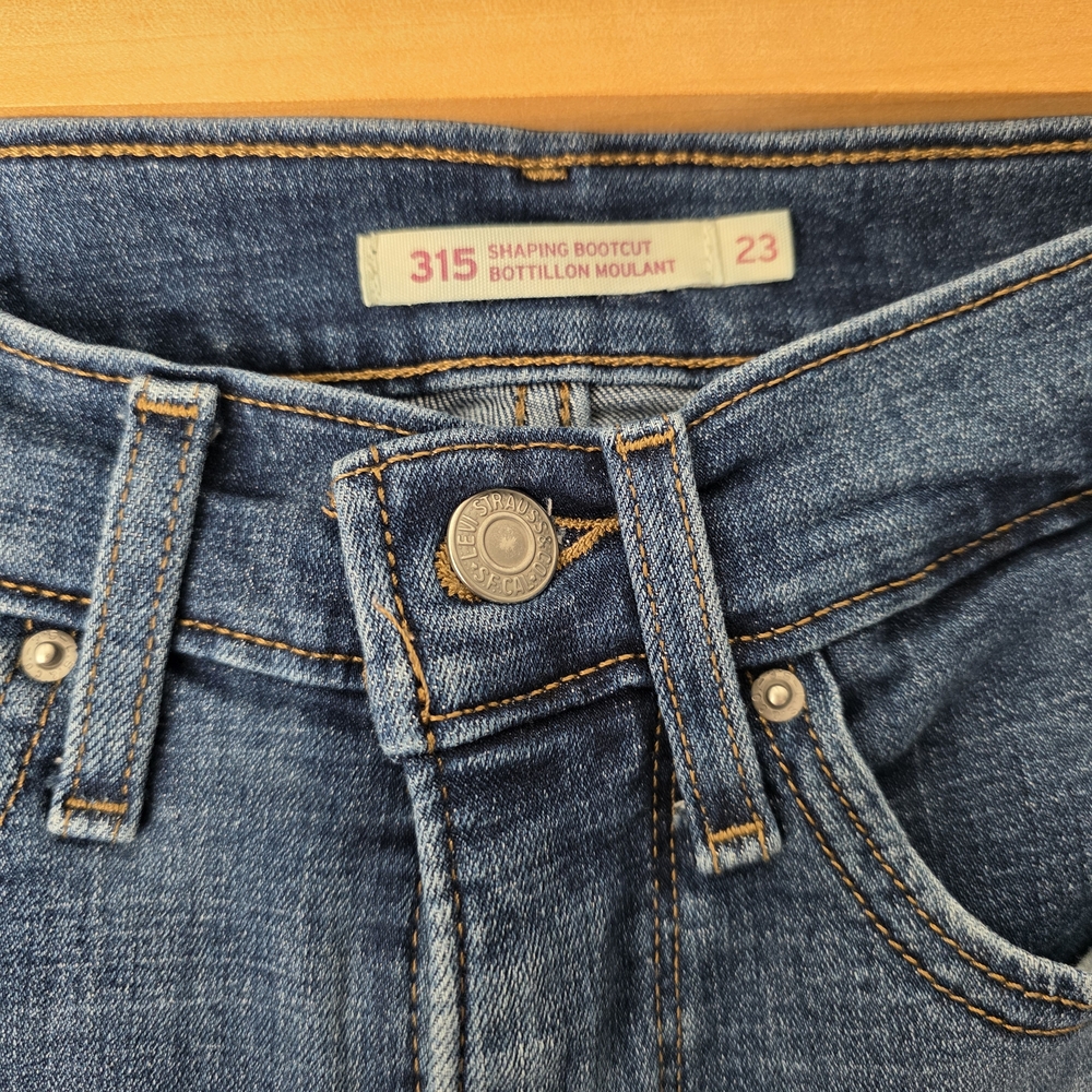Levi's Dark Blue Bootcut Jeans - Picture 3 of 12